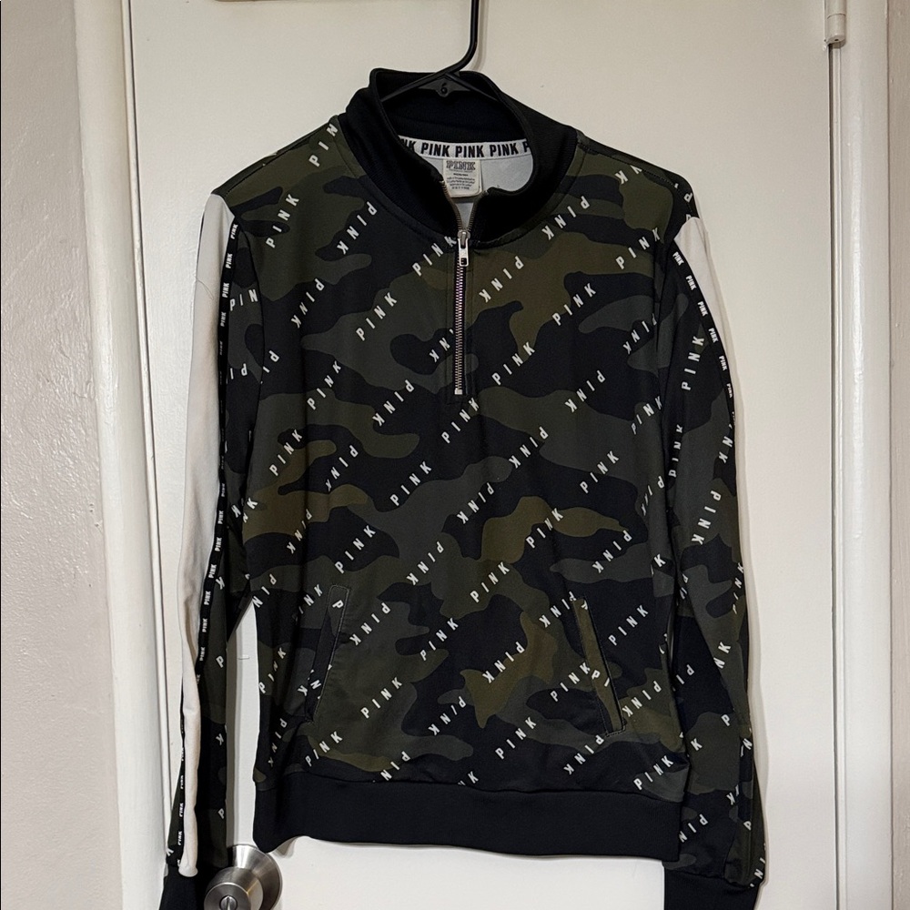 PINK Victoria's Secret Men's Green Camouflage Zip-Up Sweater